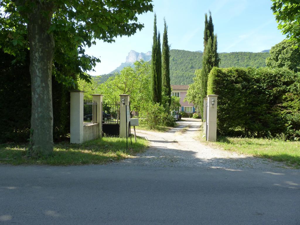 La Maison Rose Saillans  Kültér fotó